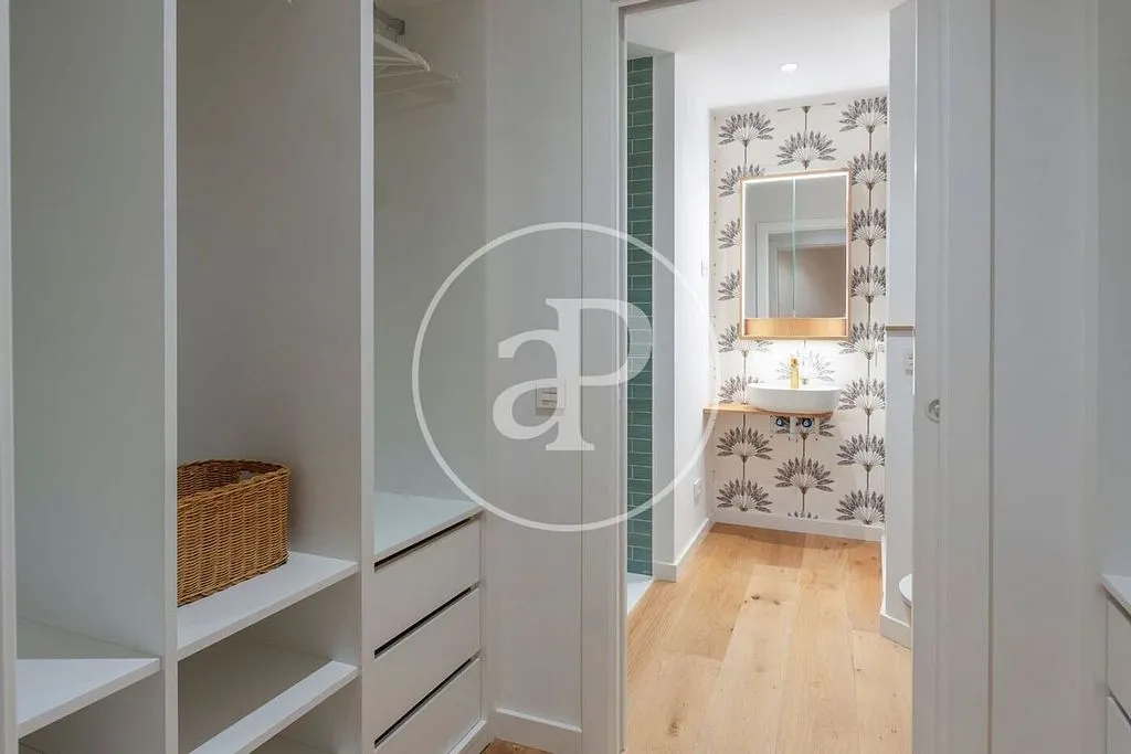 Pièces - Reformed Apartment with Balcony in Vallcarca