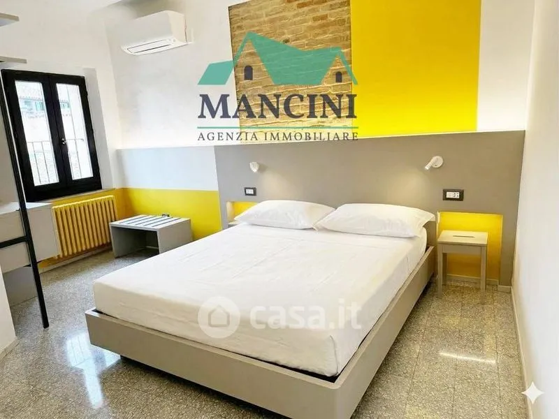 Magamistoad - Modern House with Private Garden in Jesi Centre