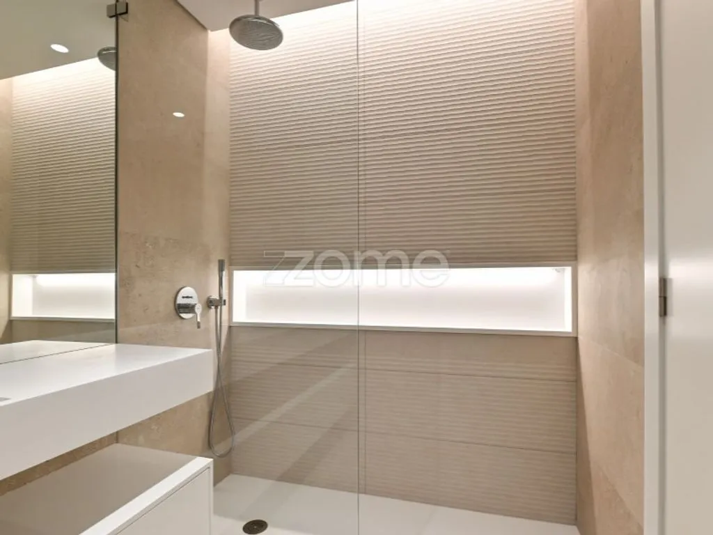Salles de bain - Luxury T4 with Sea View in Cascais