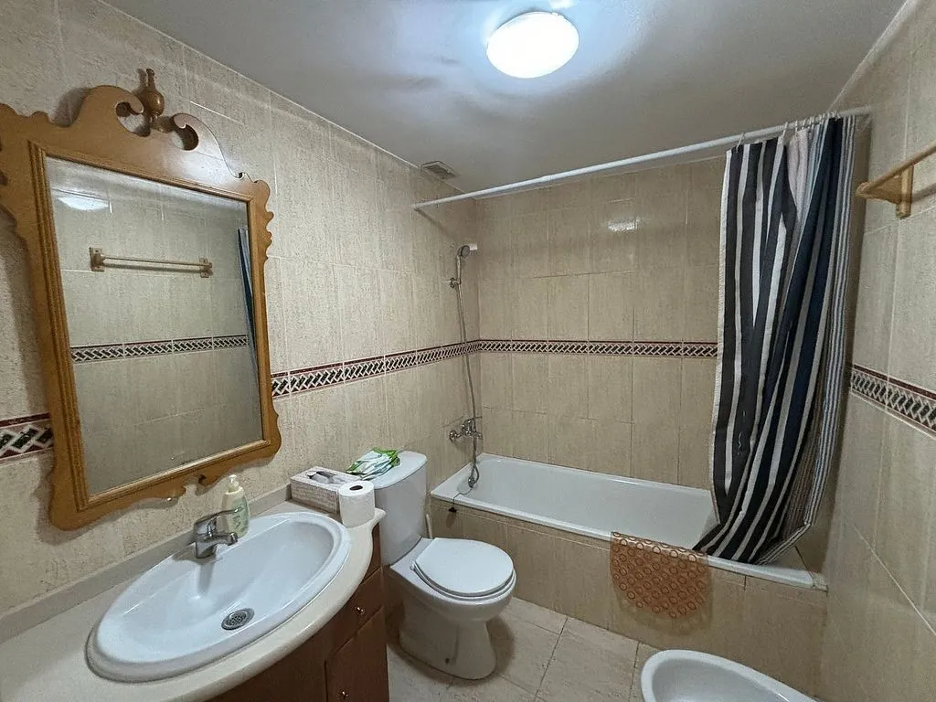 Salles de bain - Apartment with Balcony and Terrace in Massamagrell