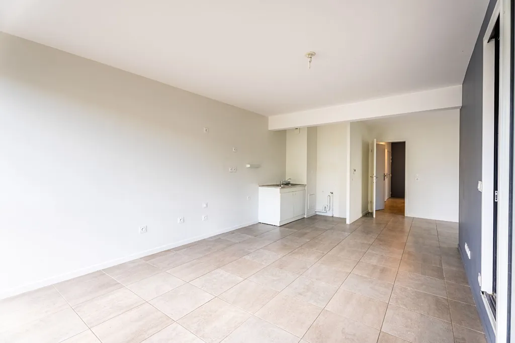 Stanze - Apartment with Balcony in Bordeaux Centre