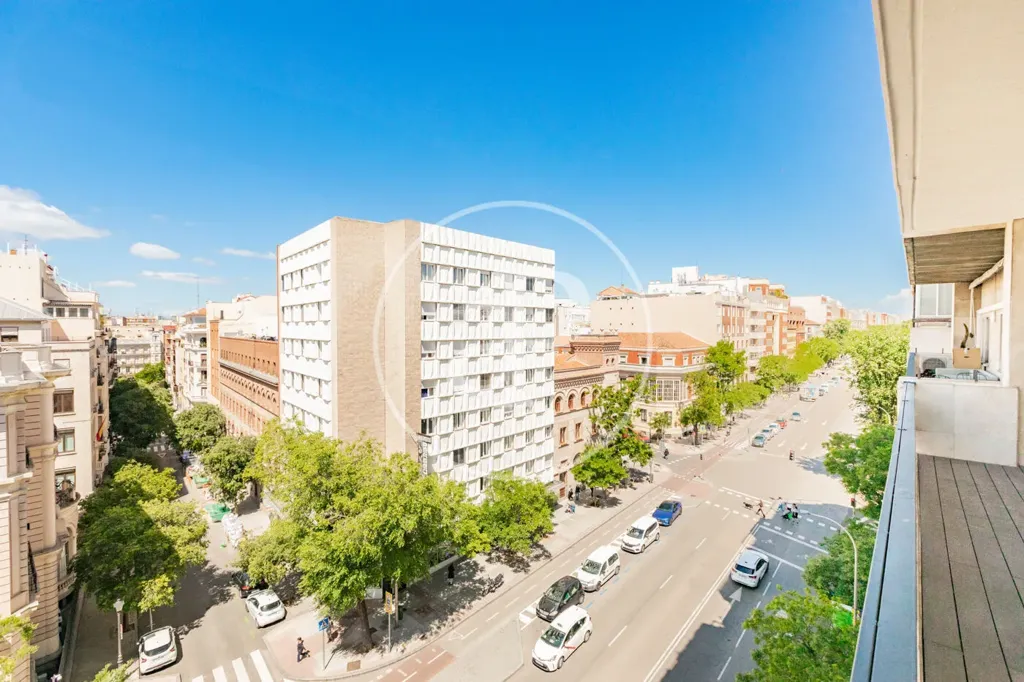 3 magamistoaga korter asukohas Madrid