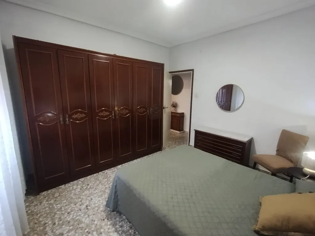 Chambres - 3-Bedroom Apartment with Balcony in City Centre