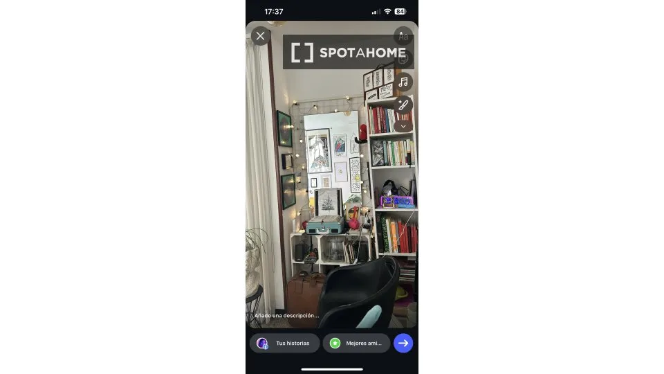 Séjour - Shared Flat with Balcony in El Poble Sec, Barcelona