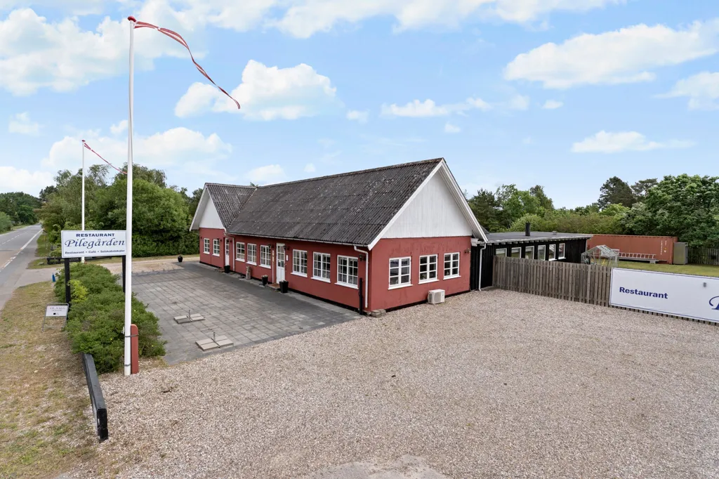 Exterior - Restaurant with Sea View in Ellinge Lyng