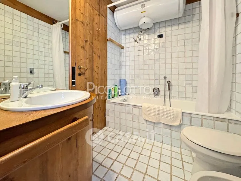 Salles de bain - Trilocale with Panoramic Terrace in Cortina d'Ampezzo