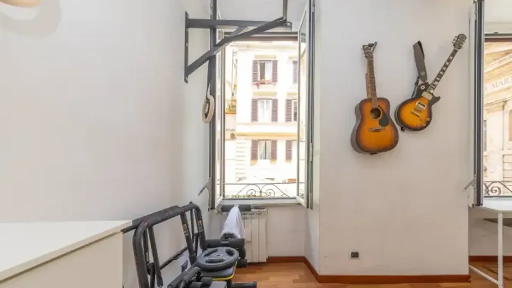 Magamistoad - Apartment with Balcony in Rome's Historic Centre