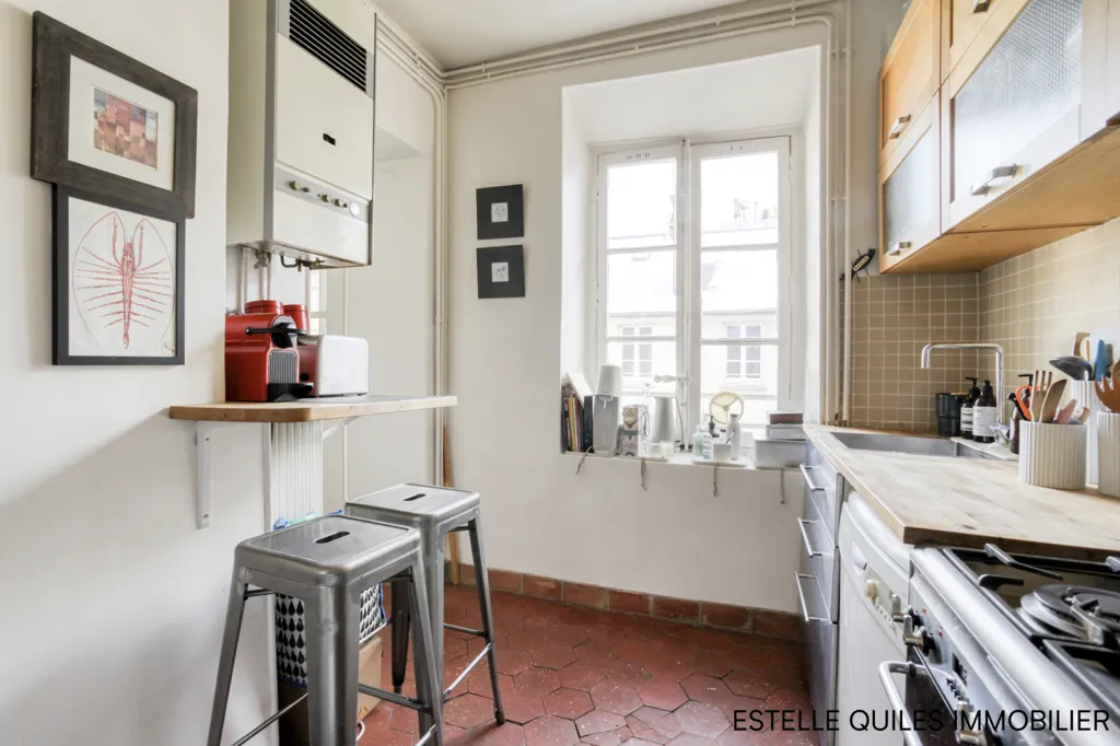 Cuisine - Appartement Duplex de Charme à Versailles Notre-Dame