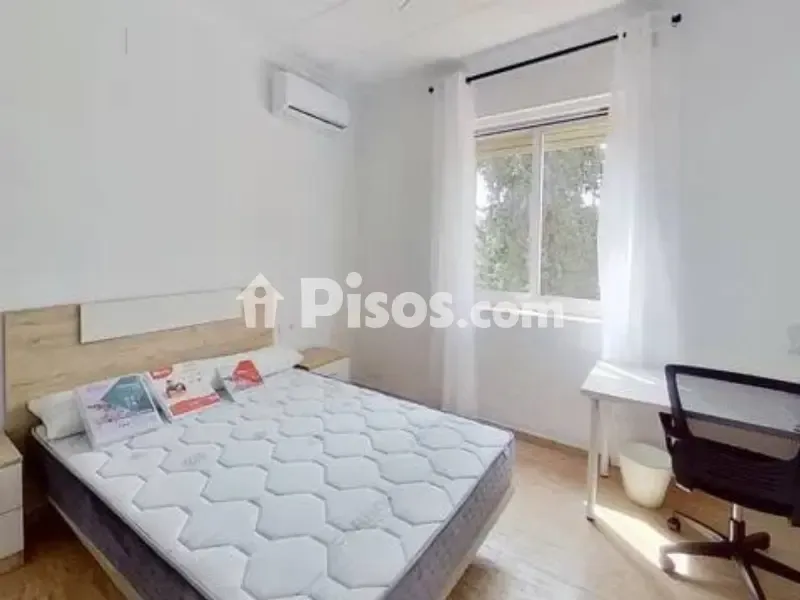 Chambres - Furnished Flat with Terrace in Vistabella