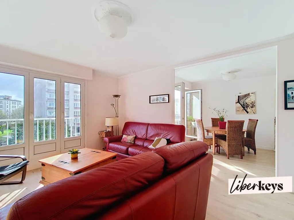 Séjour - Appartement T5 avec Balcon à Brest