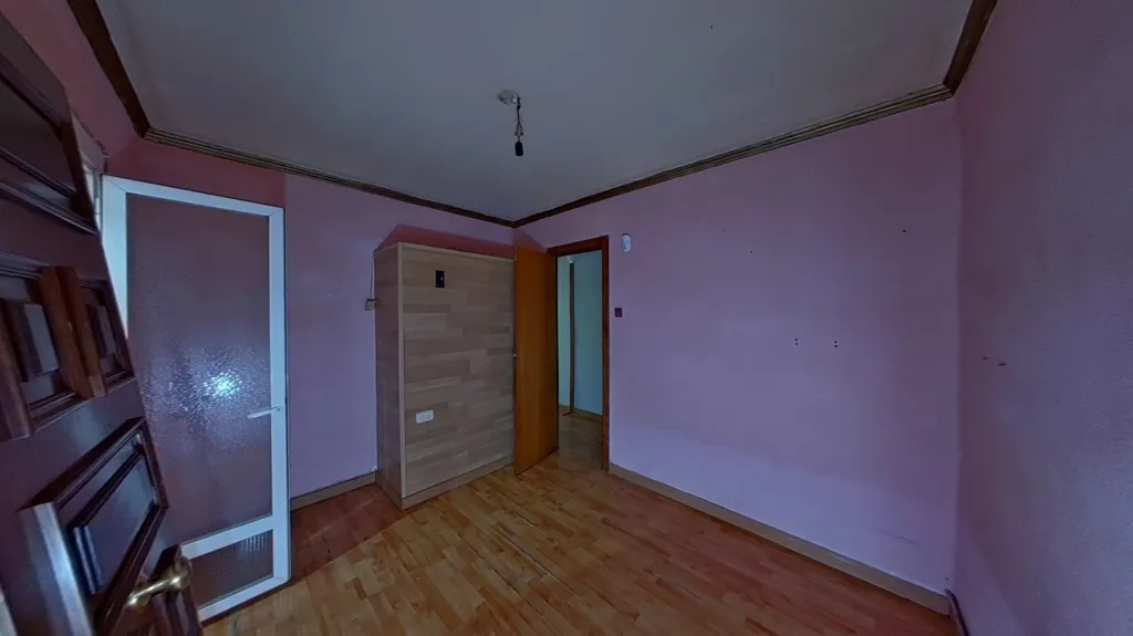 Toad - Apartment with Garden Access in Ripollet, Barcelona