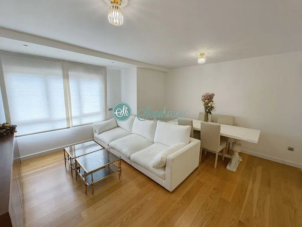 Living Room - Modern Flat with Terrace in Ezequiel González