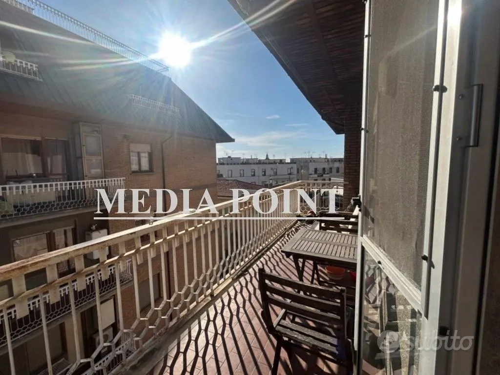Balcon - Bright Apartment with Balcony in Viterbo