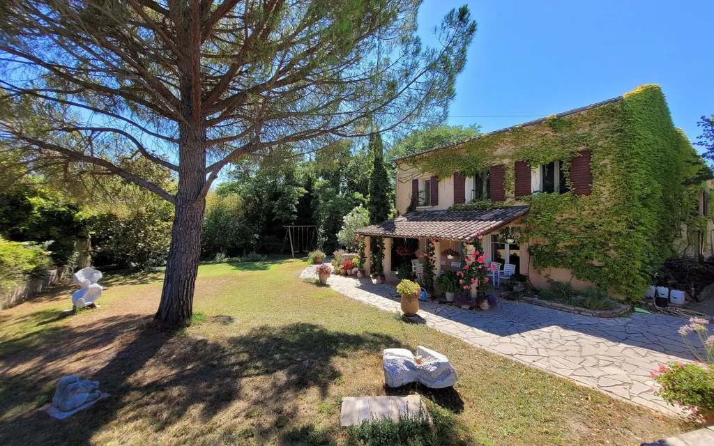 Exterior - Renaissance House with Pool in Manosque