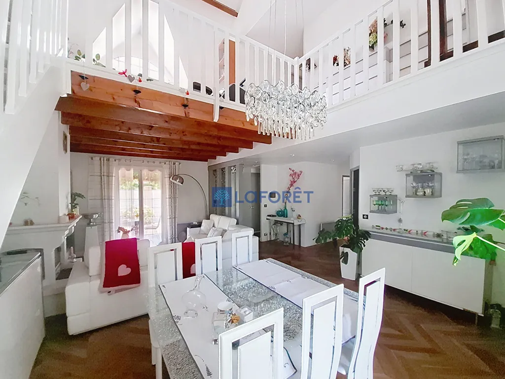 Söögituba - Secluded House with Garden in Serris