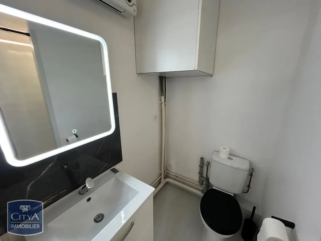 Salles de bain - Studio Aménagé avec Ascenseur à Beauvais