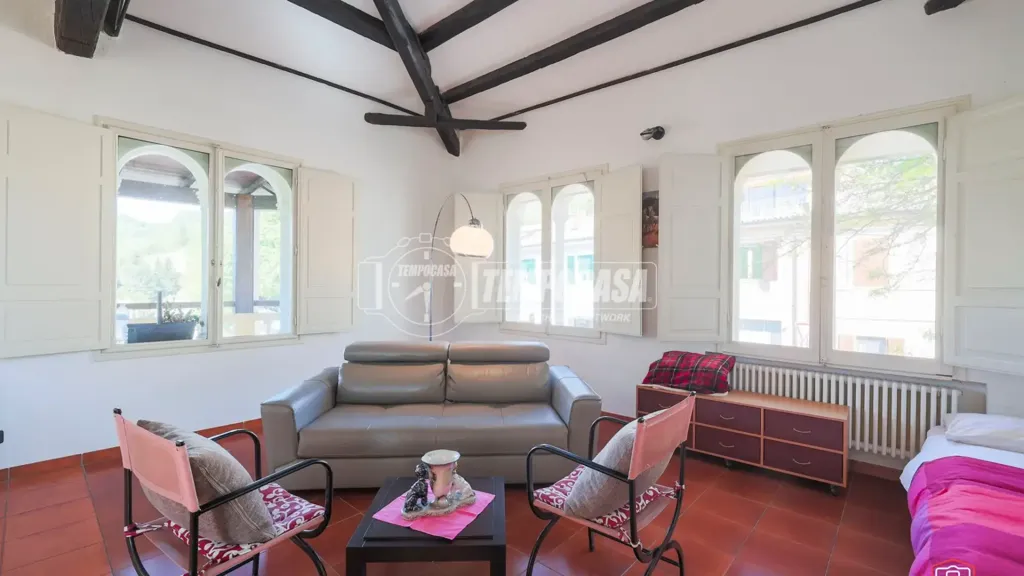 Elutuba - Independent House with Panoramic View in Predappio