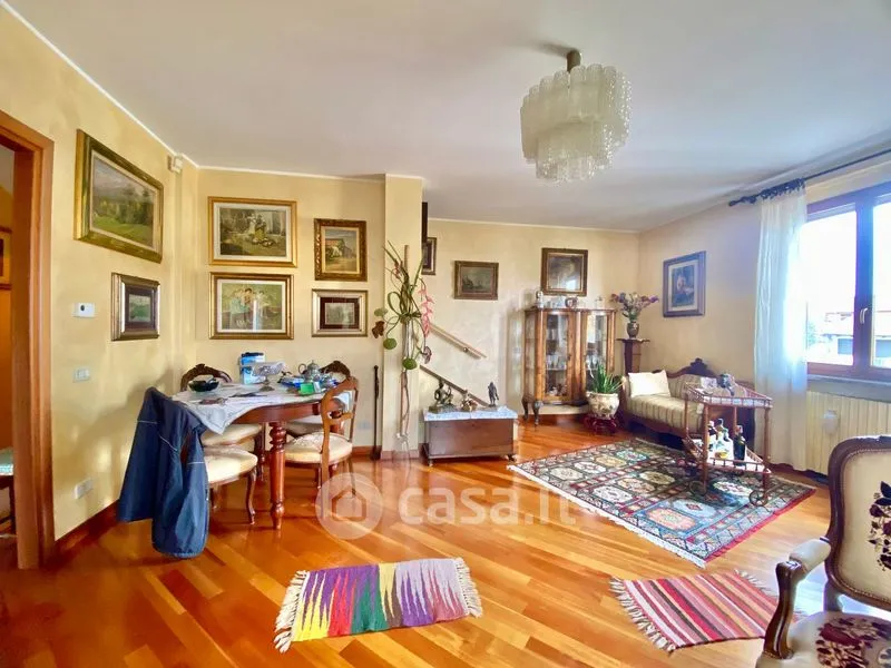 Séjour - Semi-detached Villa with Garden in Cilavegna