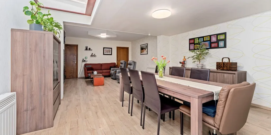 Söögituba - Modernising House with Garden in Roeselare