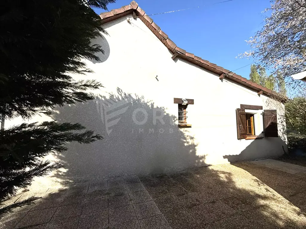 Extérieur - Maison de plain-pied avec véranda à Pouilly-sur-Loire