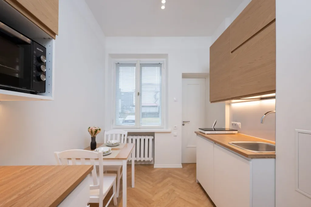 Cucina - Apartment with Private Garden in Tallinn Centre