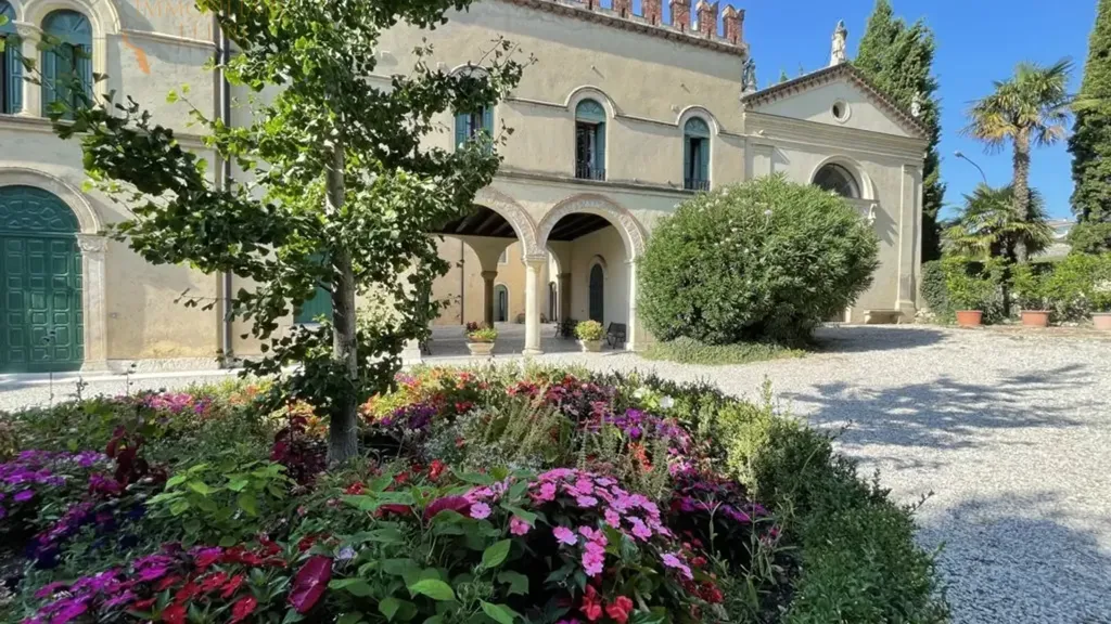 Välivaade - Bilocali with Private Park in Lazise