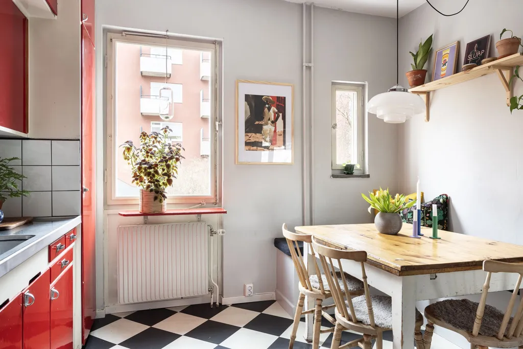 Dining Room - Funkis-Style Flat with Balcony in Årsta