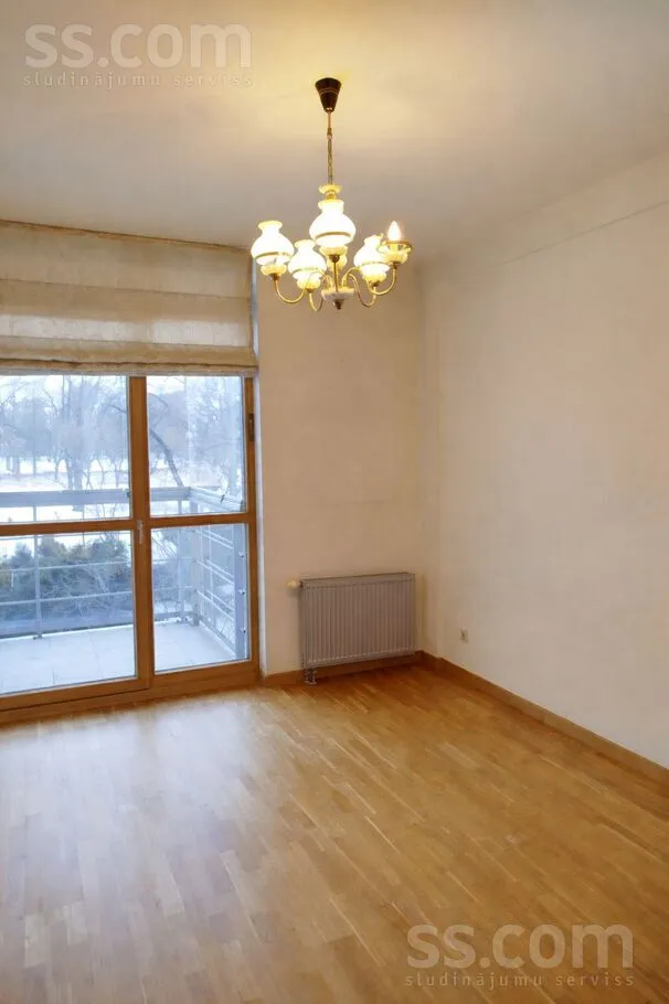 Appartement 3 pièces à Rīga