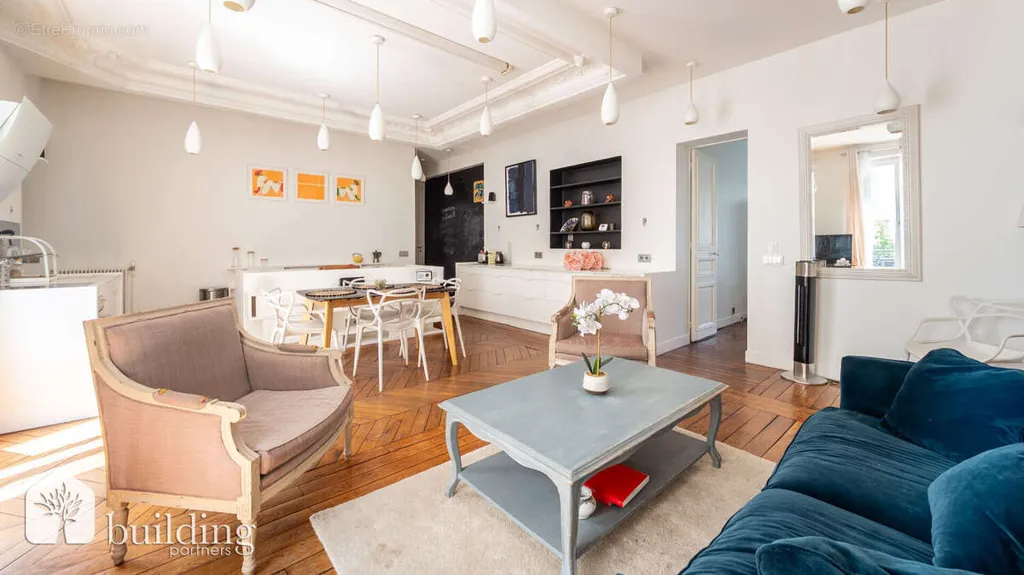 Séjour - Appartement 3 Pièces avec Terrasse au 17e à Paris