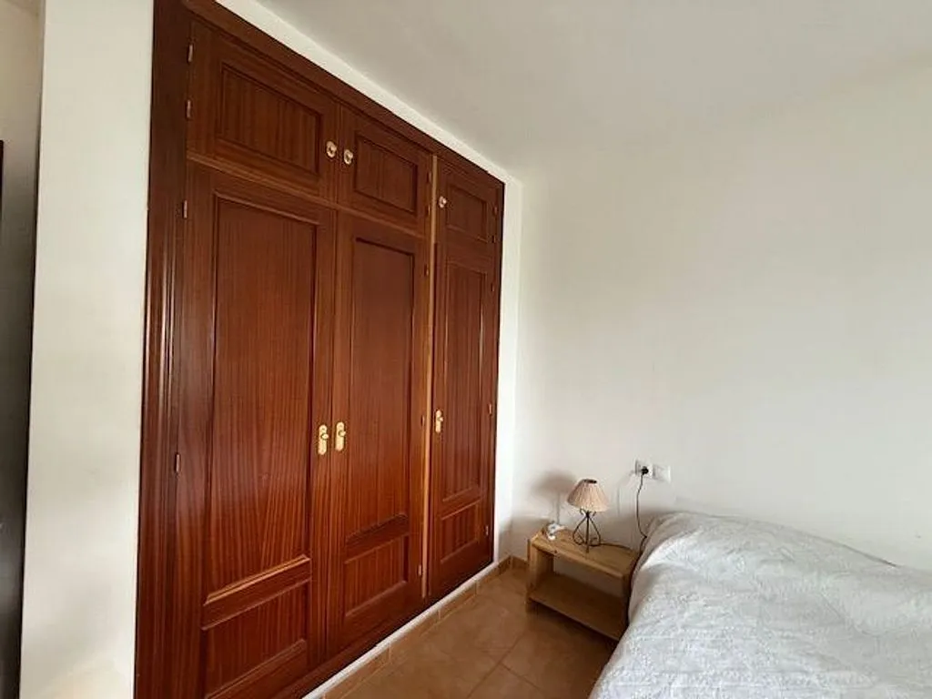 Magamistoad - Ground Floor Flat with Garden View in Facinas