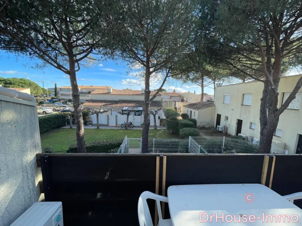Balcony - Compact Flat with Balcony in Agde