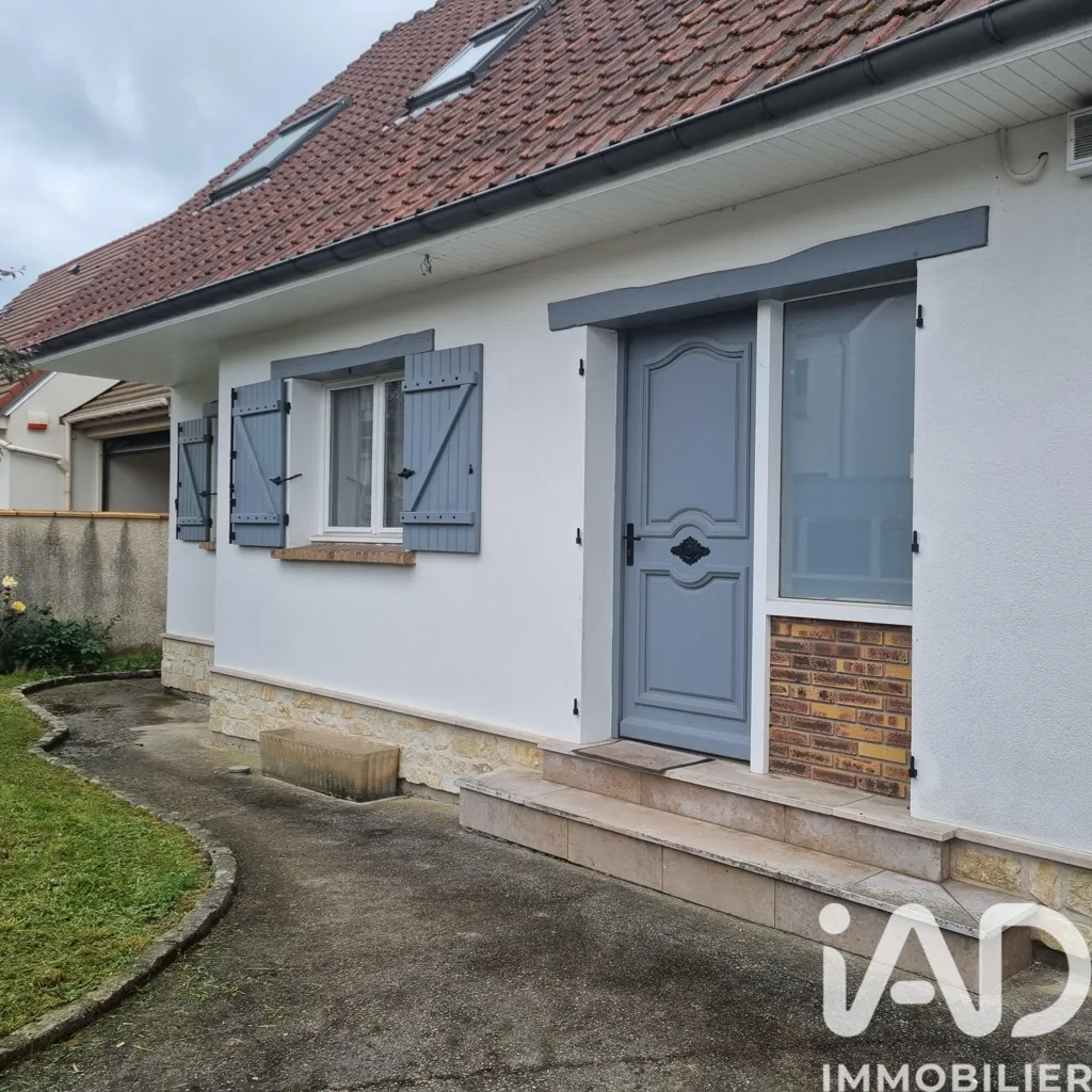 Extérieur - Maison avec Jardin et Terrasse à Tremblay-En-France