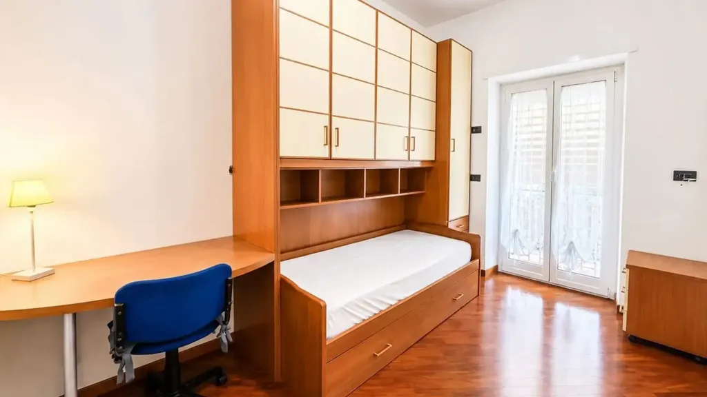 Bedrooms - Rented Apartment with Balconies in Rome