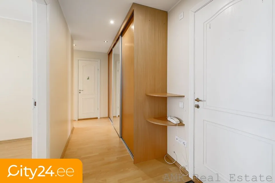 Entrée - Bright 2-Bedroom Flat with Balcony in Lasnamäe