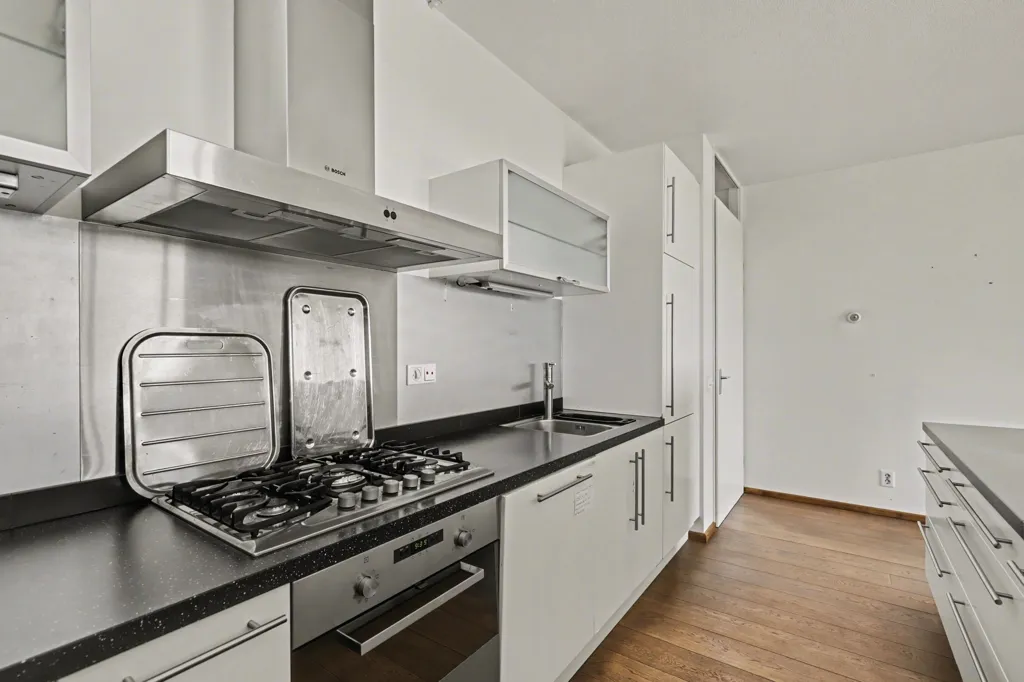 Köök - Corner Flat with River View in Brandepoort