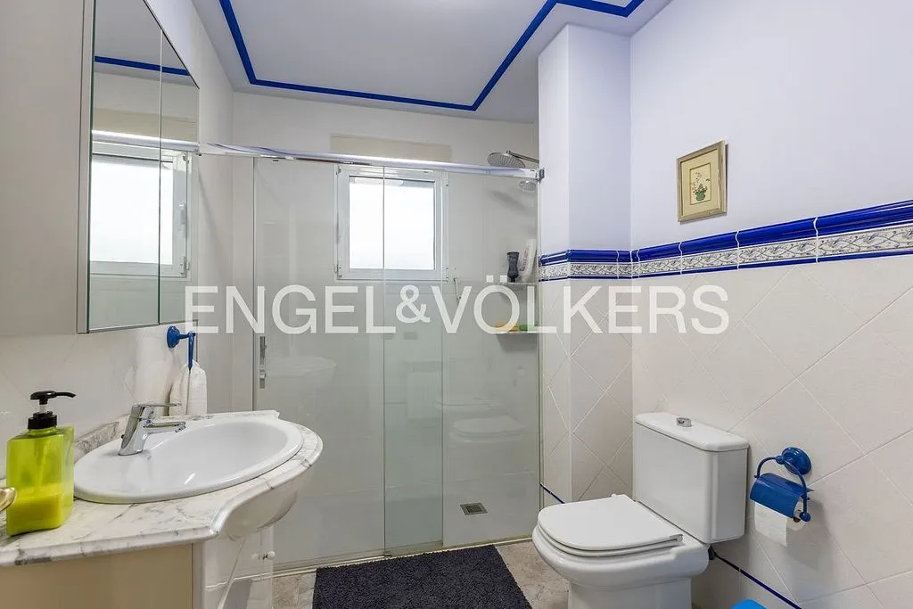 Vannitoad - Equestrian Estate with Pool in Enguera