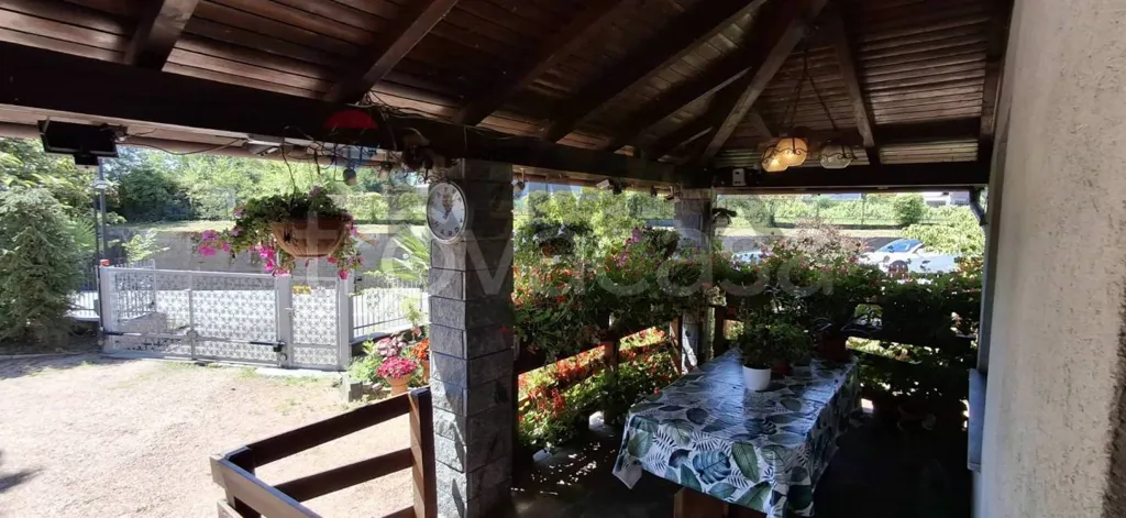 Terrazza - Single-Level Villa with Private Garden in Paruzzaro