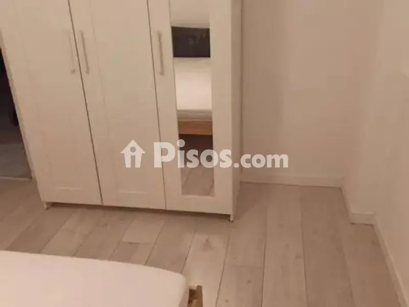 Magamistoad - Shared Flat with Balcony in Rambla de Ferran