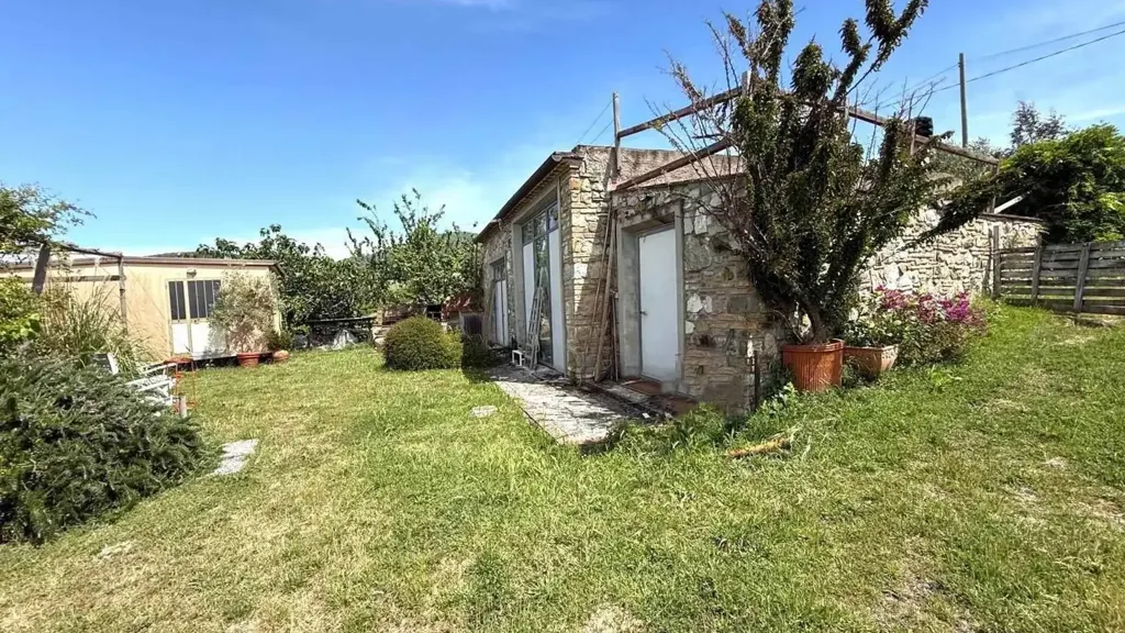 Aed - Rustic Property with Panoramic Views in Santa Luce