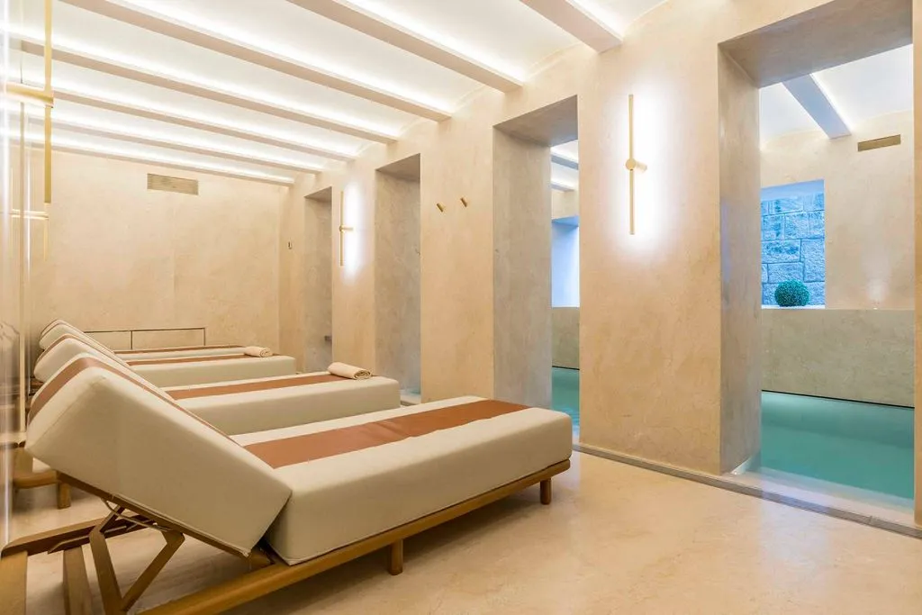 Pool - Luxury Detached House with Pool in La Florida, Madrid