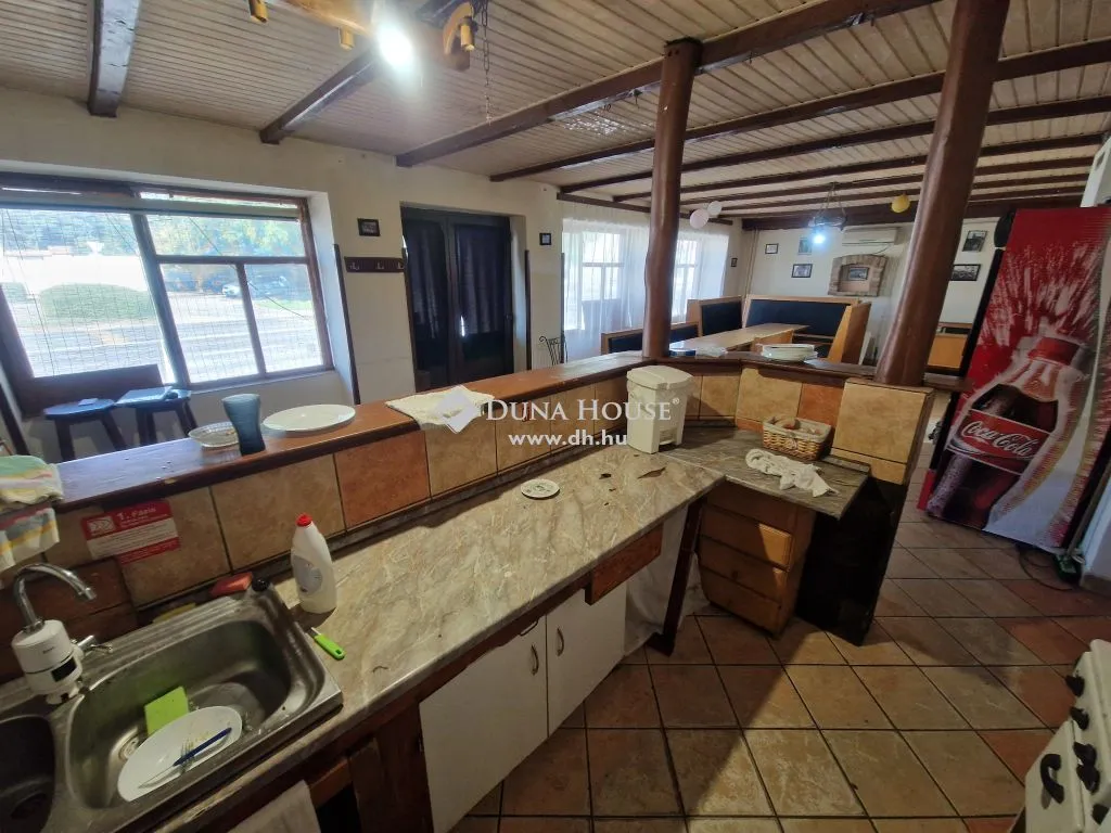 Köök - Mixed-Use Property with Garden in Baja