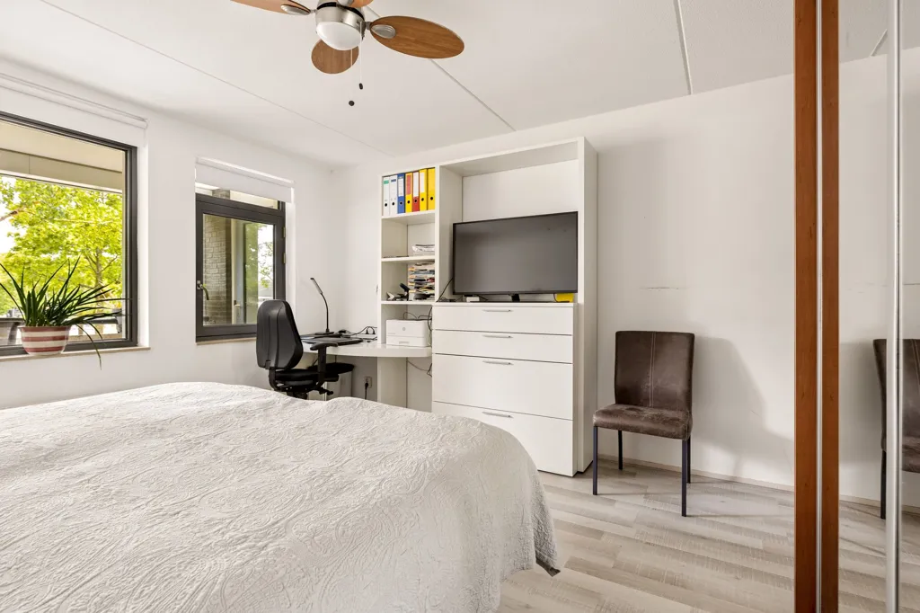 Magamistoad - Modern Flat with Balcony in Almere