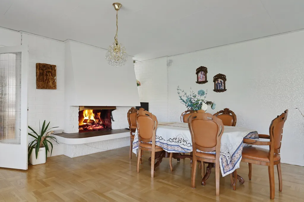 Salle à manger - 60s Villa with Large Garden in Västra Jakobsberg