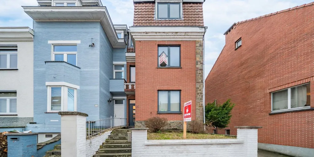Exterior - Renovated 3-Fronted House in La Hulpe