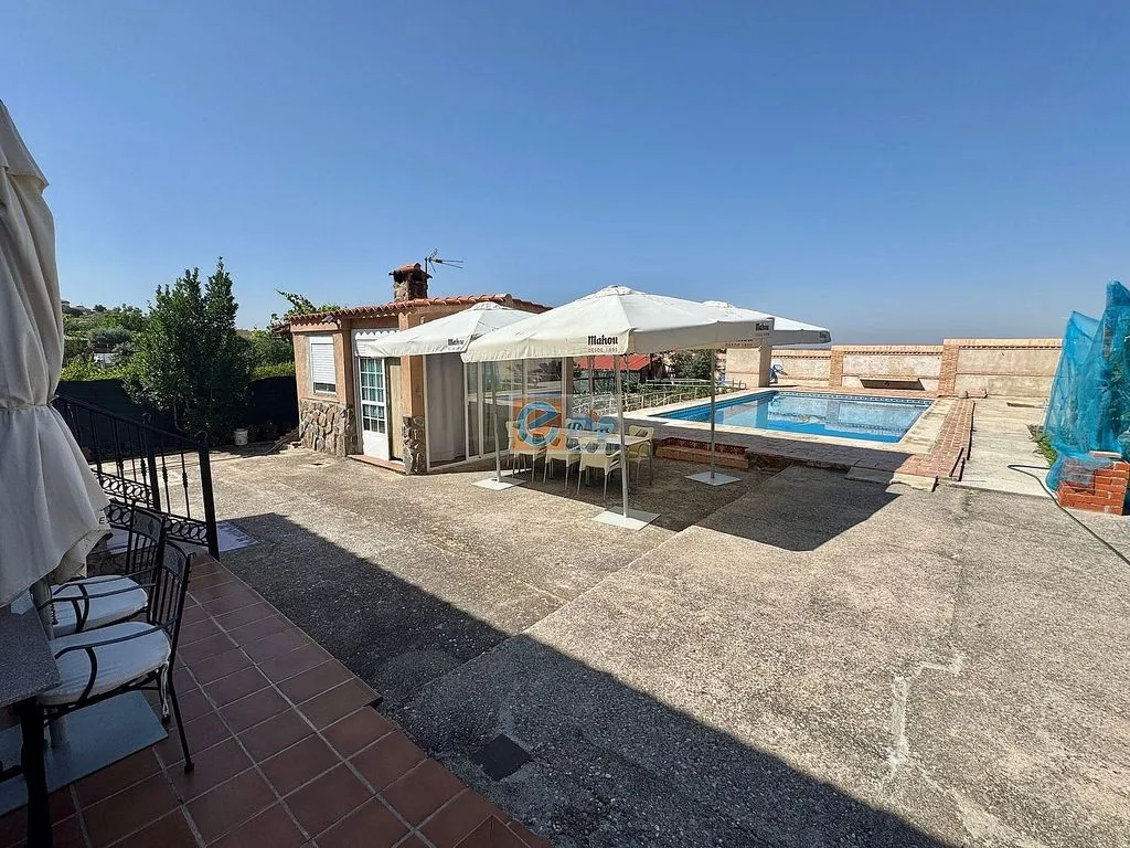 Piscine - Chalet with Pool and Terraces in Palomeque