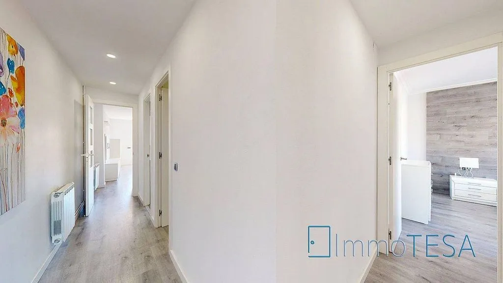 Entrée - Apartment with Balcony in Parc d’Europa