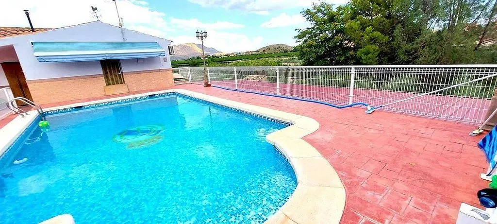 pool_area
