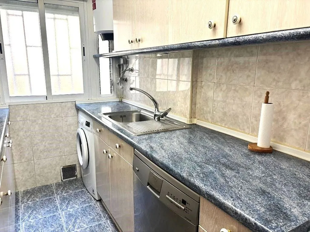 Cucina - Two-Bedroom Flat with Metro Access in San Lorenzo