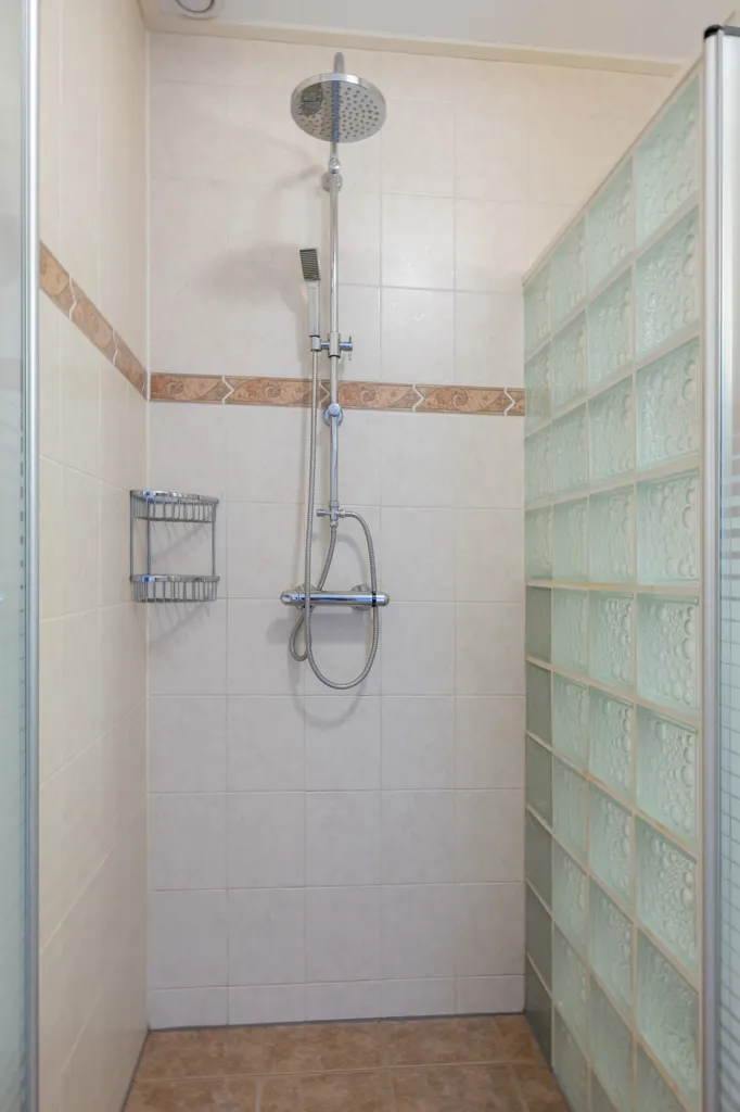 Bathrooms - Dwelling with Garden on Moleplaat in Leeuwarden