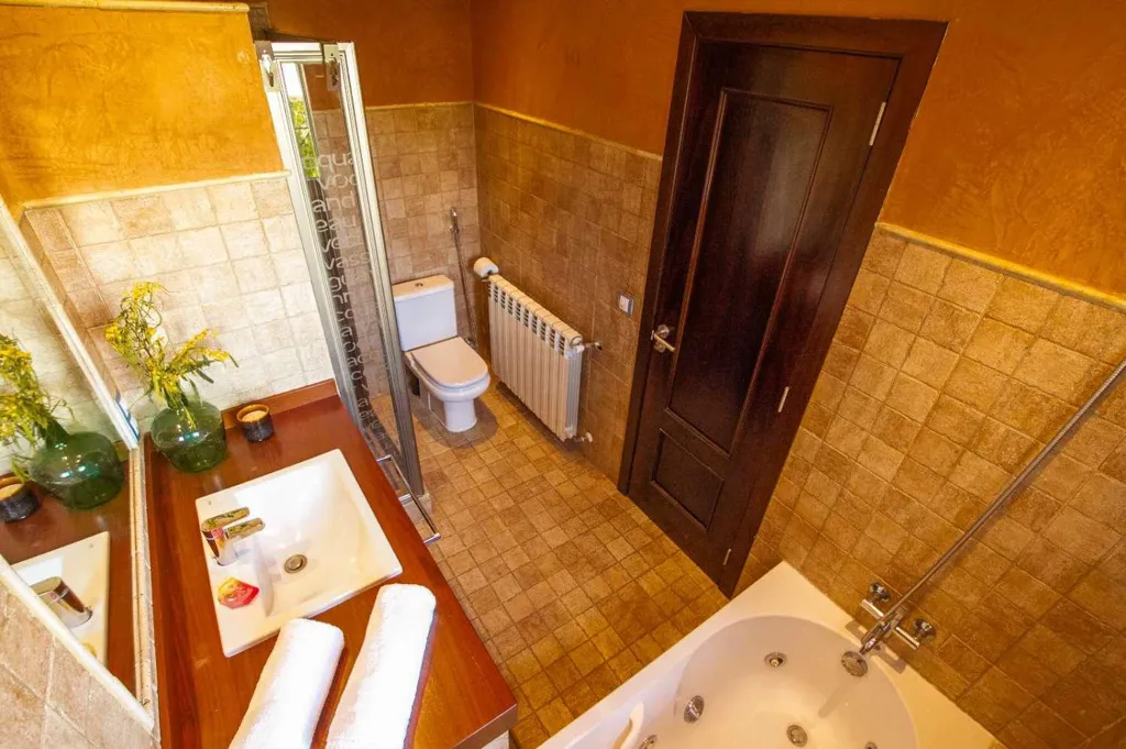Salles de bain - Corner Villa with Pool in Badia Blava